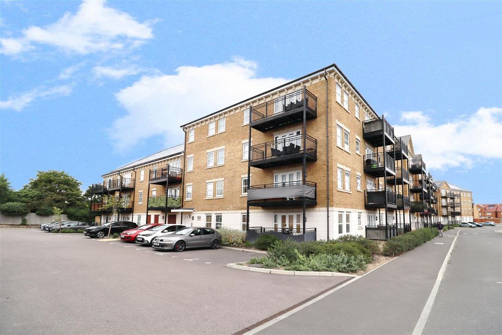 Property photo 1 of 16 Front