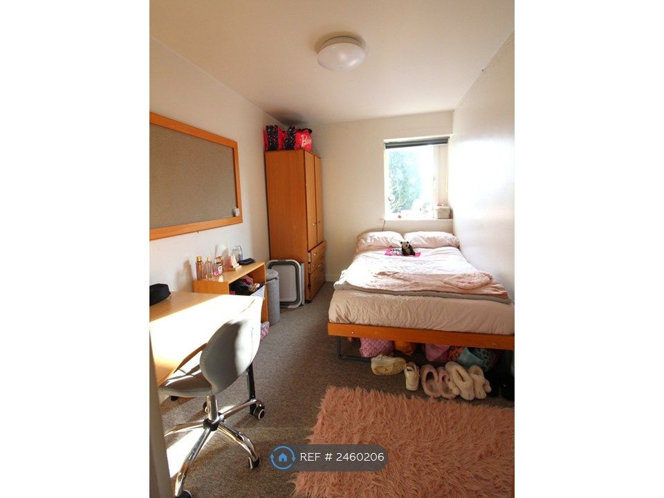 Property photo 3 of 5