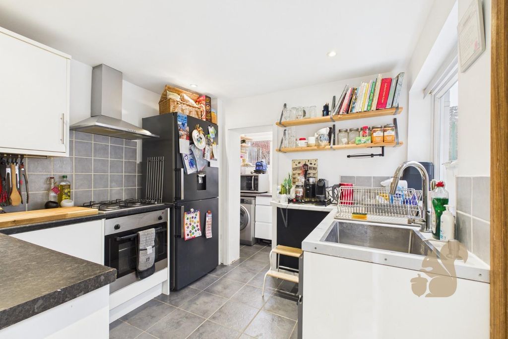 Property photo 3 of 21 Cam01659G0-Pr0708-Still012.Jpg