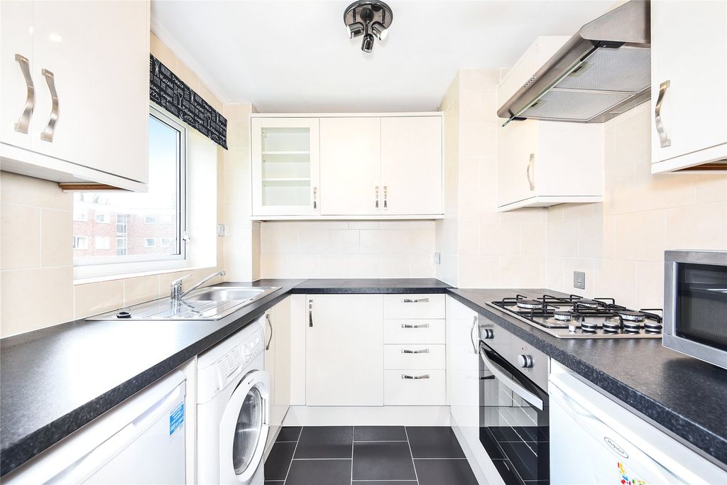 Property photo 1 of 8 Kitchen