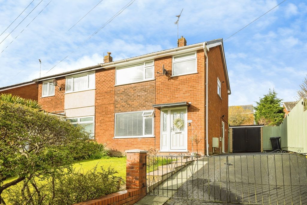 Property photo 1 of 21 External