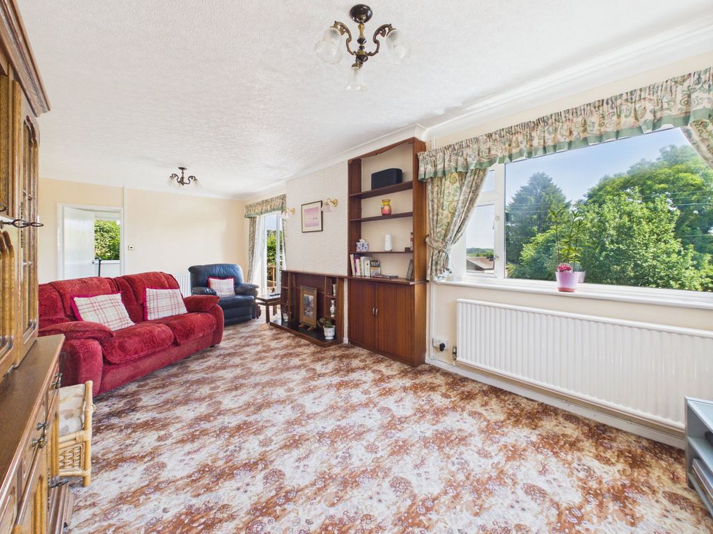 Property photo 2 of 25
