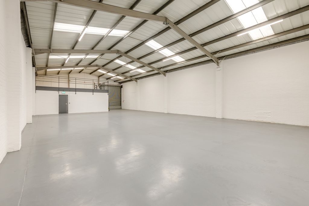 Property photo 1 of 21