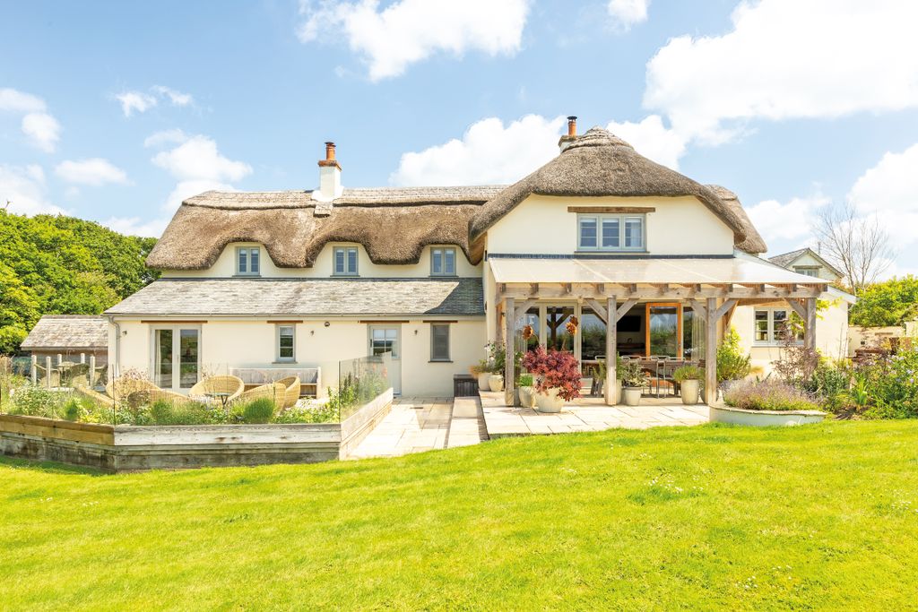 Property photo 3 of 30 Photo 3