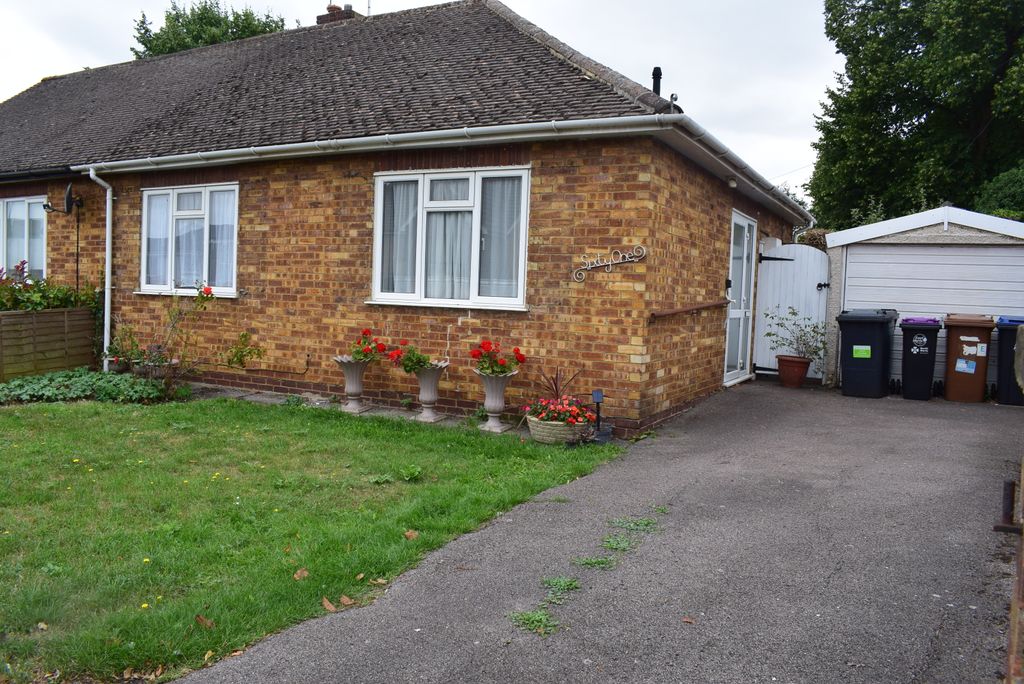 Property photo 2 of 11