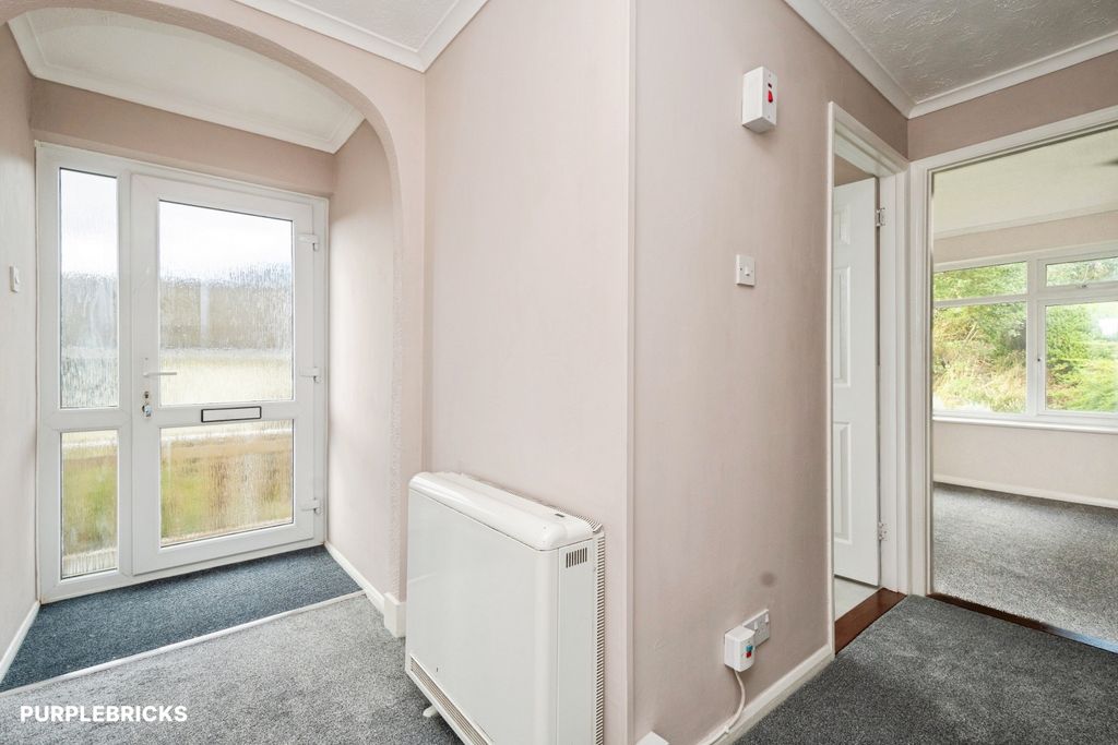 Property photo 3 of 22