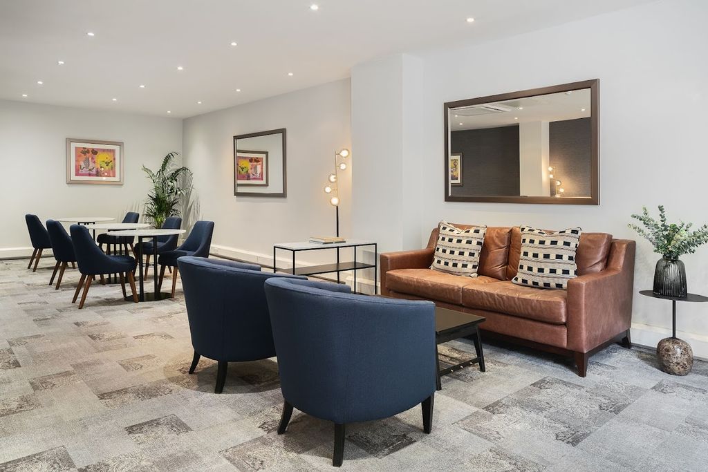 Property photo 3 of 9