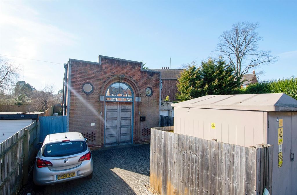 Property photo 2 of 20 Dsc_6616.Gif