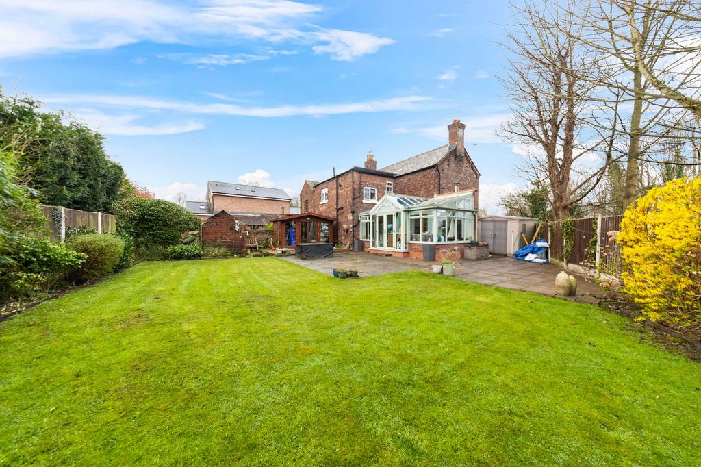 Property photo 2 of 22