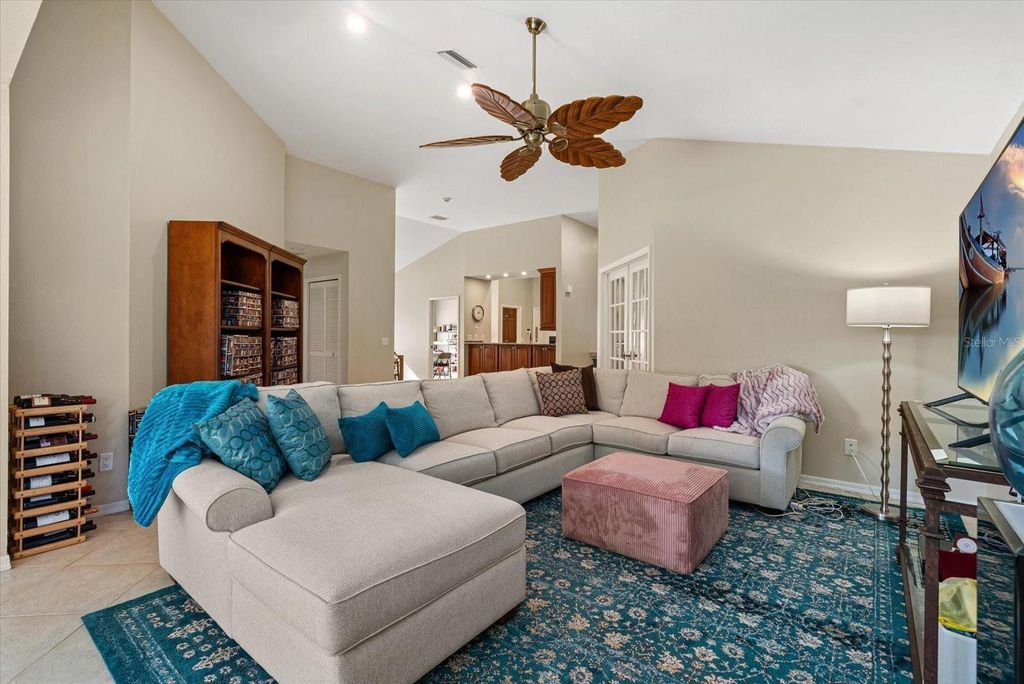 Property photo 3 of 19 <Alttext/>