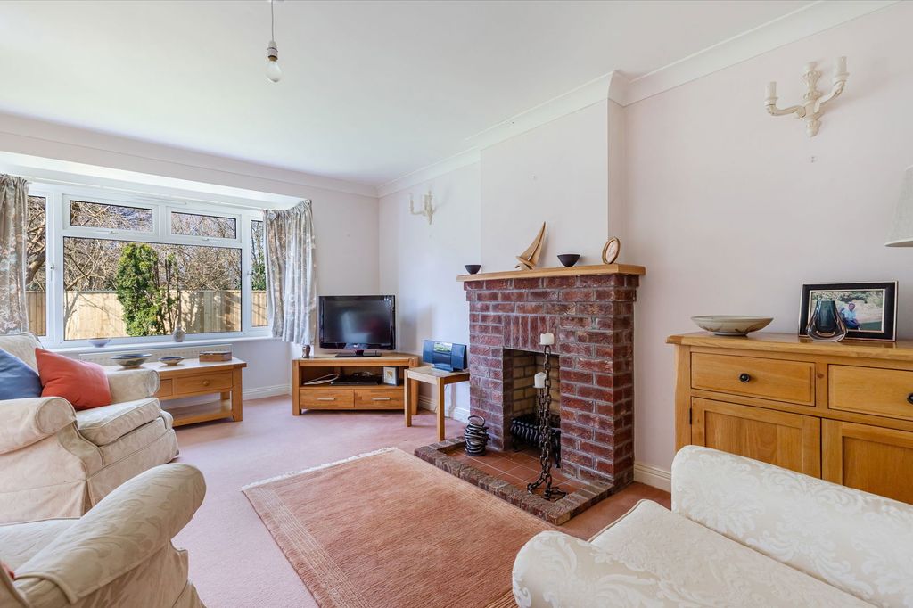 Property photo 3 of 18