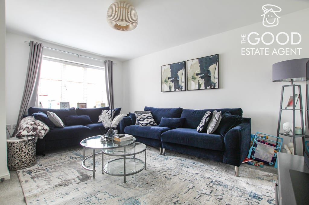 Property photo 2 of 14