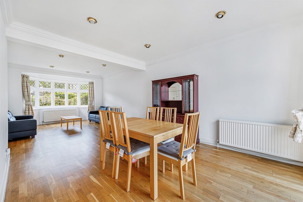 Property photo 1 of 12 (Main)