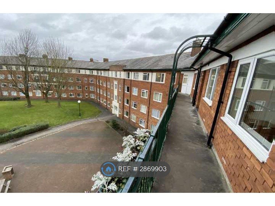 Property photo 3 of 10 Front