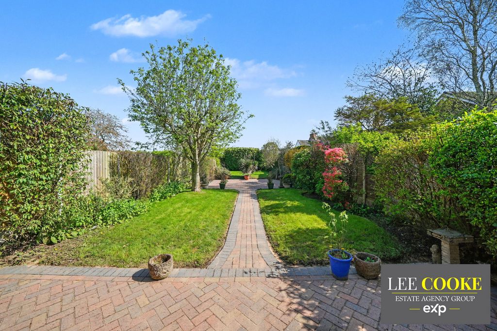 Property photo 3 of 26