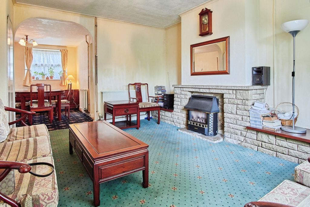 Property photo 3 of 15