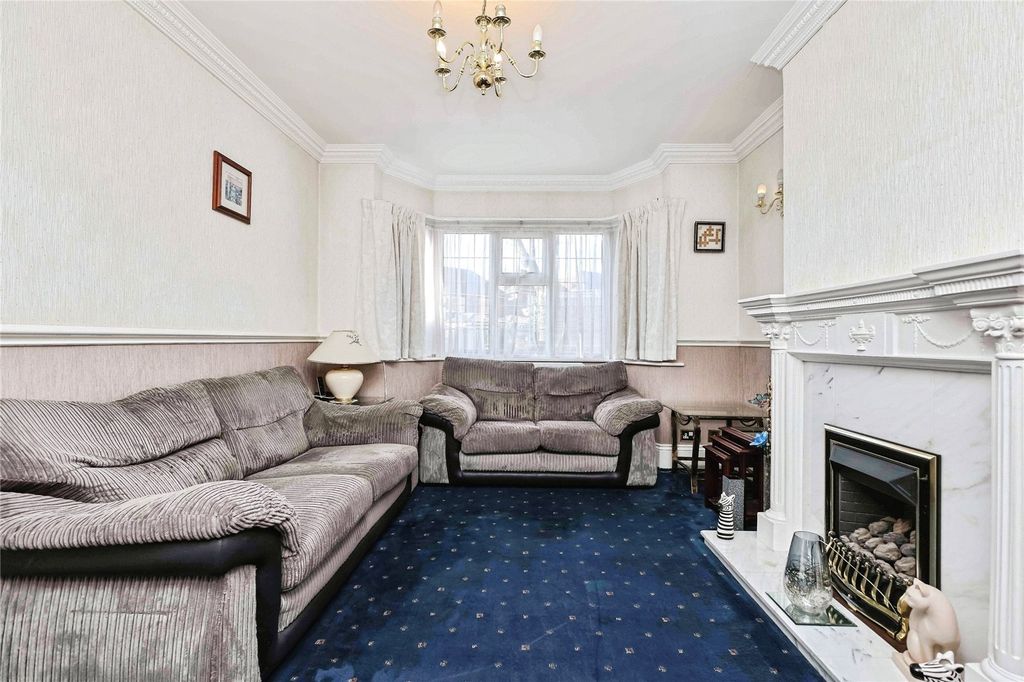 Property photo 3 of 18 Picture No. 10