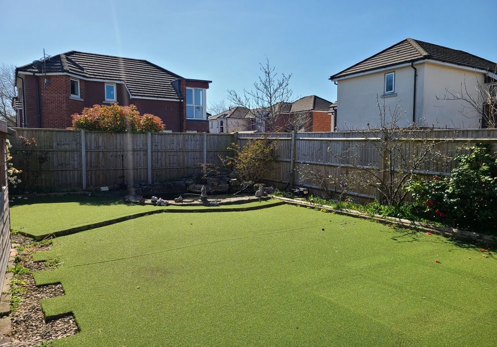 Property photo 3 of 17