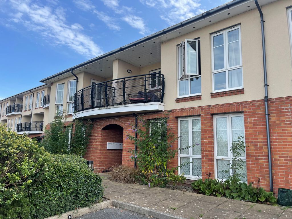 Property photo 1 of 13