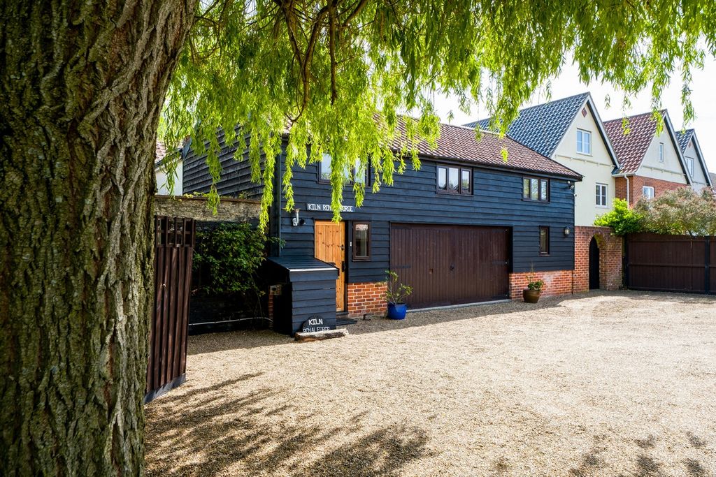 Property photo 1 of 45