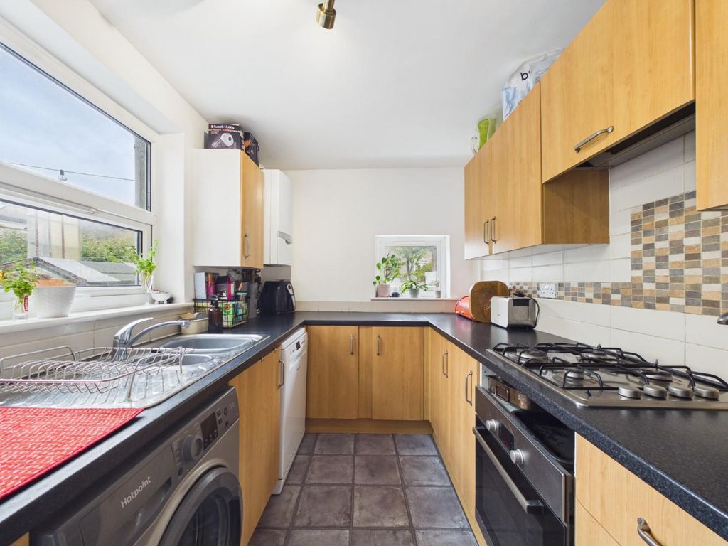 Property photo 3 of 40 Cam01530G0-Pr0455-Still010.Jpg