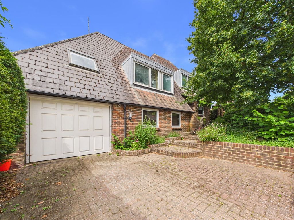 Property photo 1 of 31