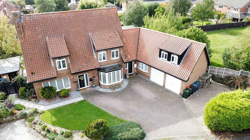 Property photo 1 of 33 Main Picture