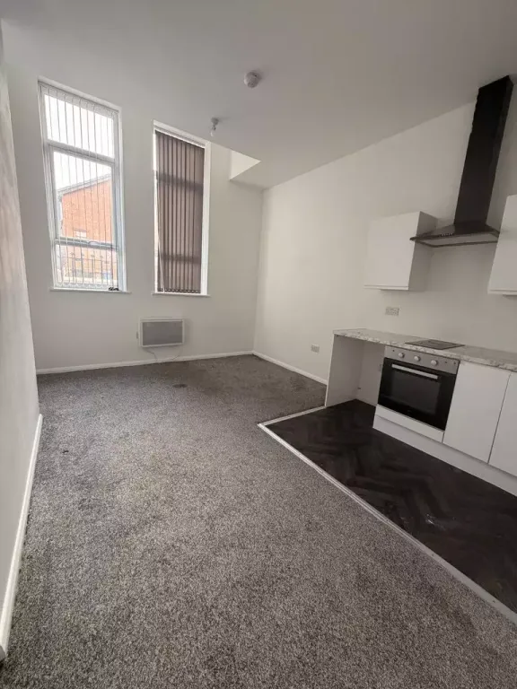 Property photo 3 of 4