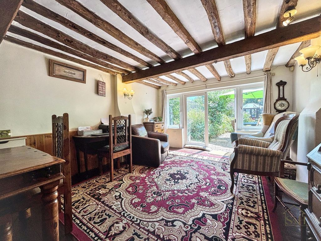 Property photo 2 of 33