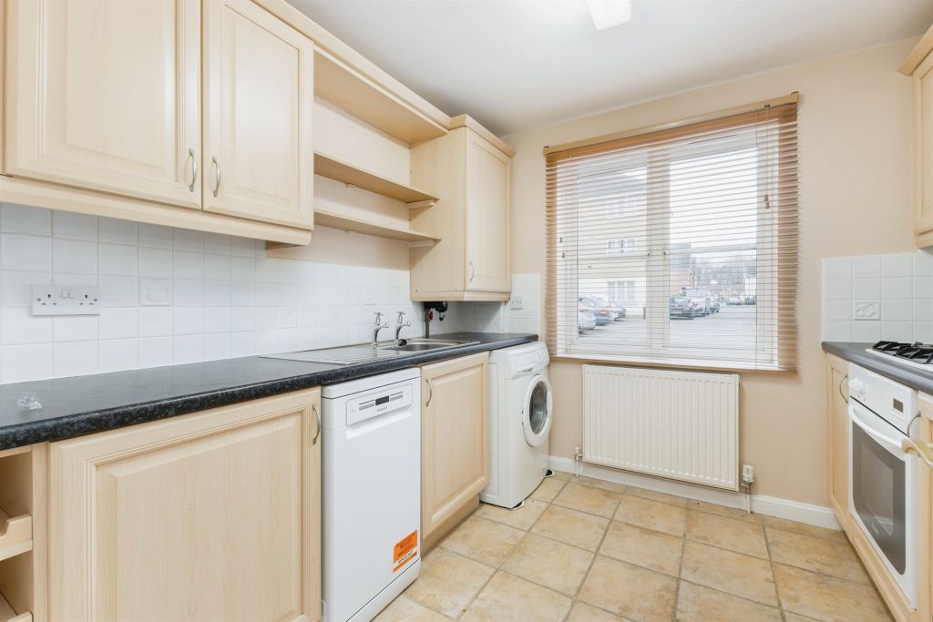 Property photo 3 of 17