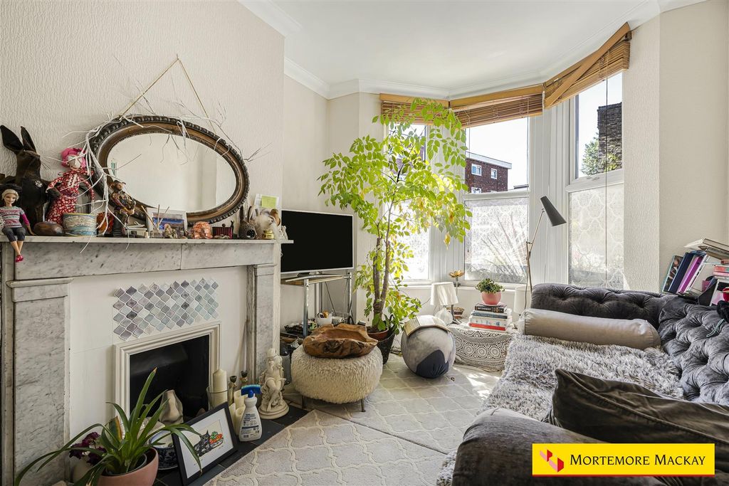 Property photo 2 of 17 7_57910_Watermarked.Jpg