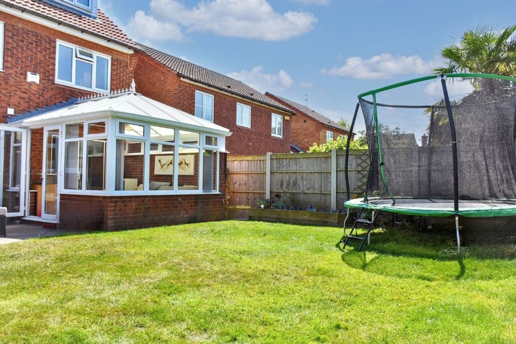 Property photo 3 of 35 Private Rear Garden