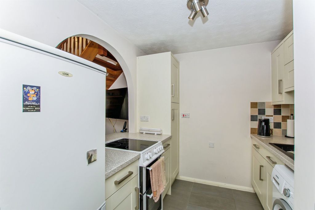 Property photo 3 of 14