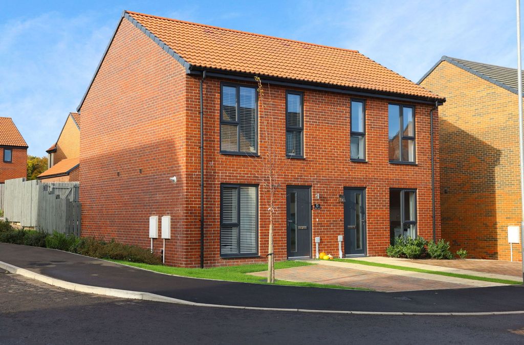 Property photo 1 of 1