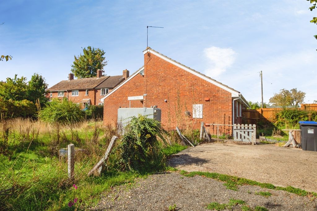 Property photo 3 of 26