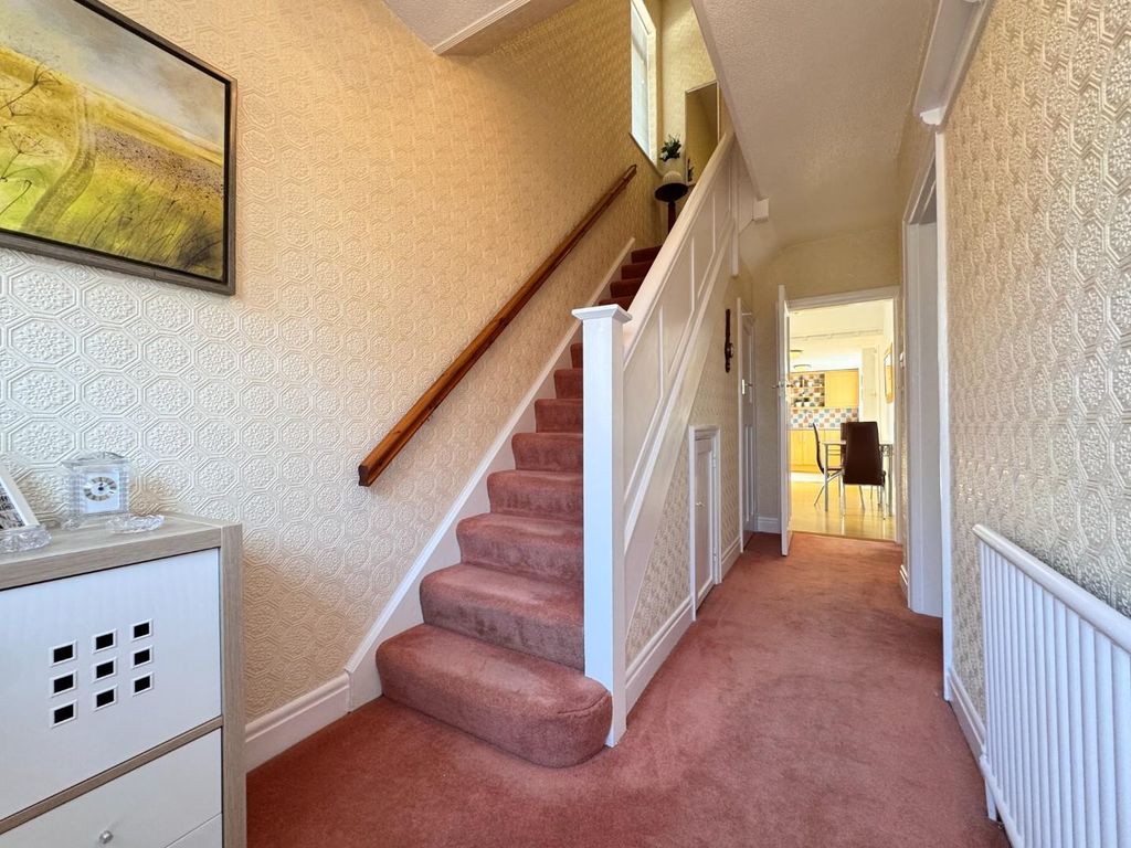 Property photo 3 of 30 Hall