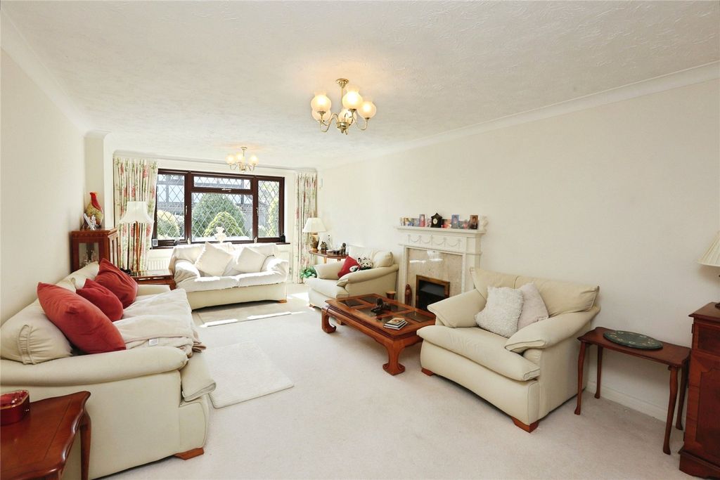 Additional image 4 of 5 bed detached house for saleVeryan, Fareham, Hampshire PO14