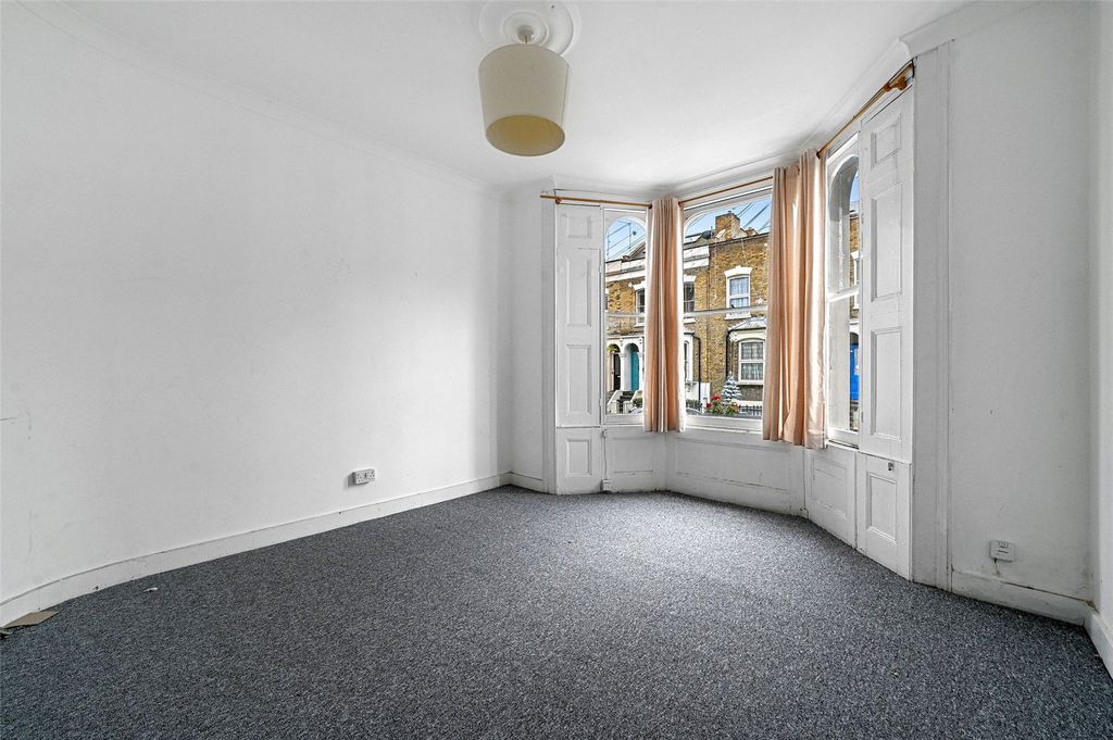 Property photo 2 of 22 Reception