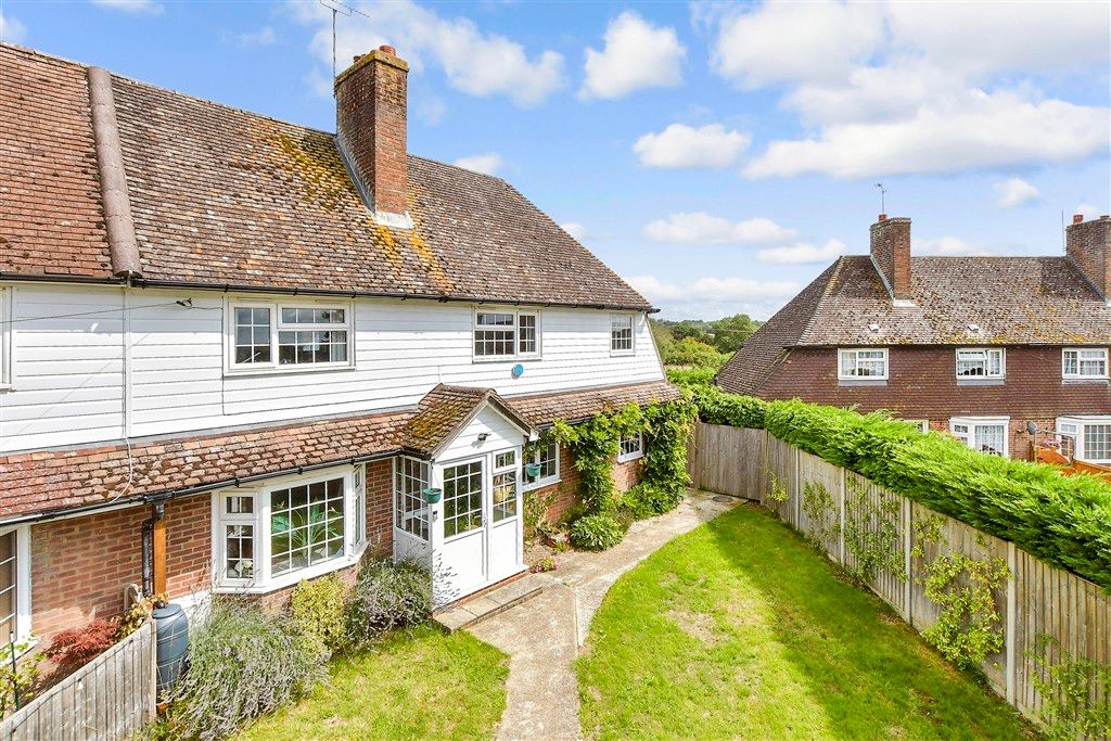 Property photo 1 of 19 External (Brochure)