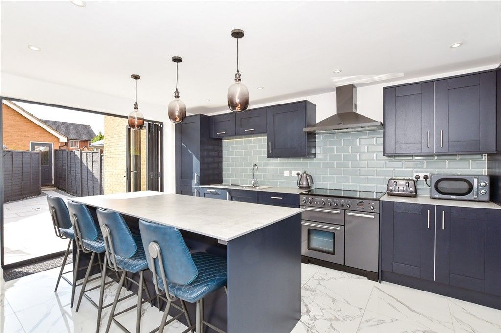 Property photo 3 of 12 Kitchen/Diner