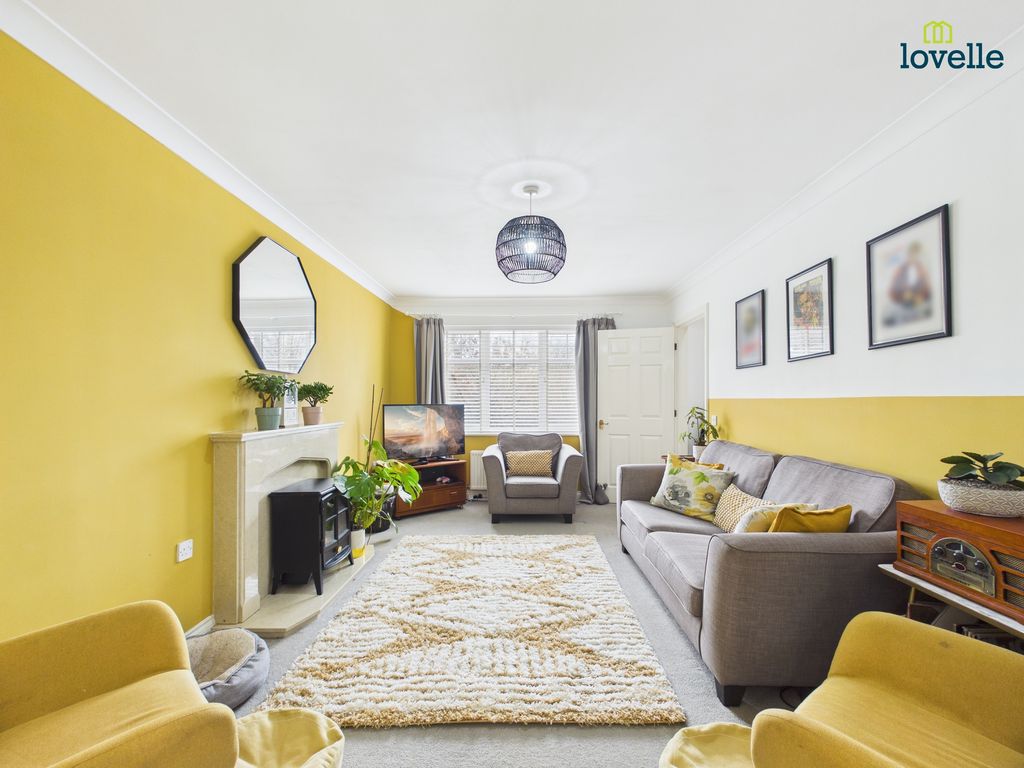 Property photo 2 of 35