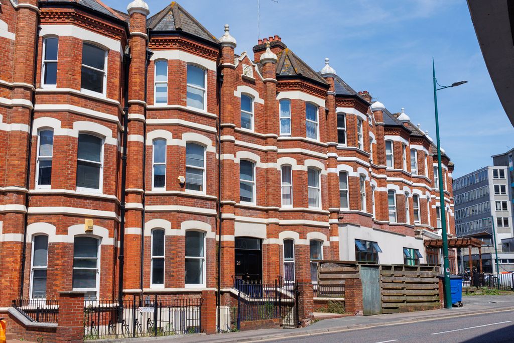 Property photo 1 of 6 R6M_6940-Edit