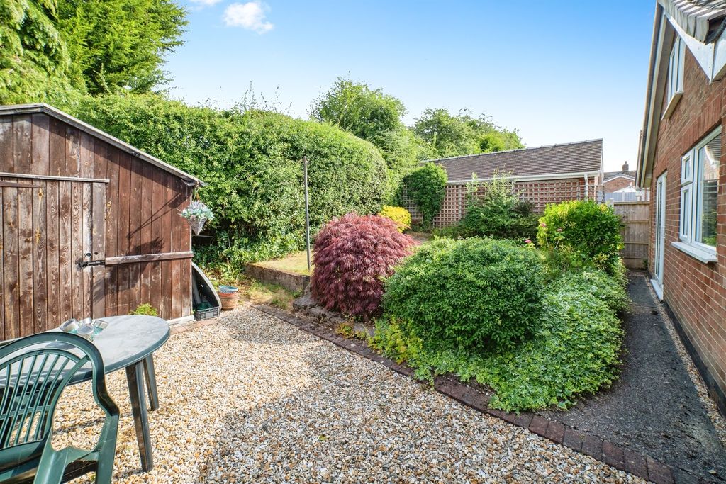 Property photo 3 of 17