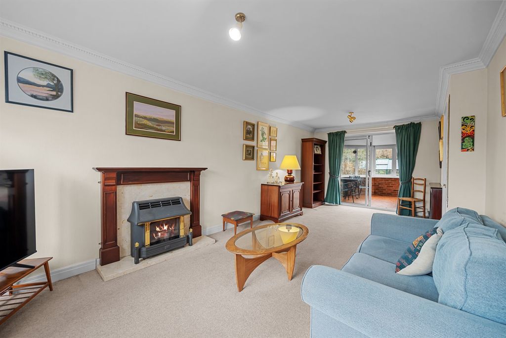 Property photo 3 of 20 Living Room