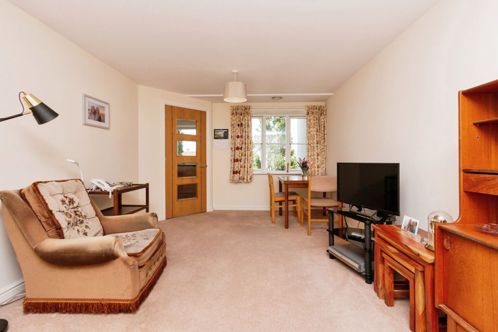 Property photo 3 of 17 Photography