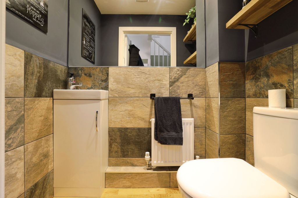 Property photo 2 of 17