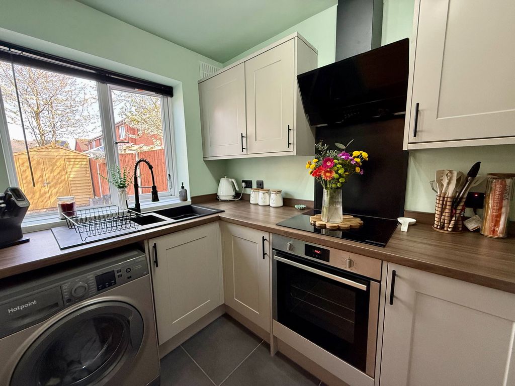 Property photo 3 of 19