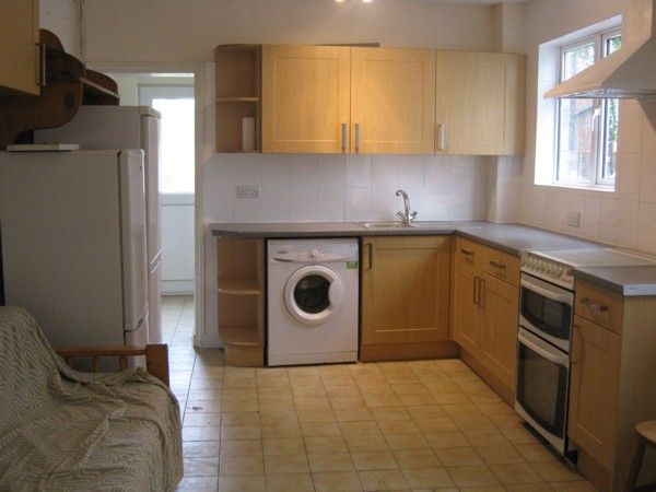 Property photo 2 of 5 Kitchen / Diner