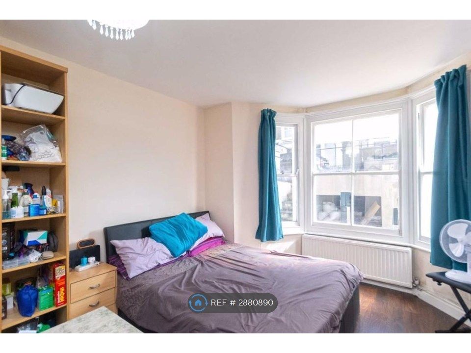 Property photo 1 of 4