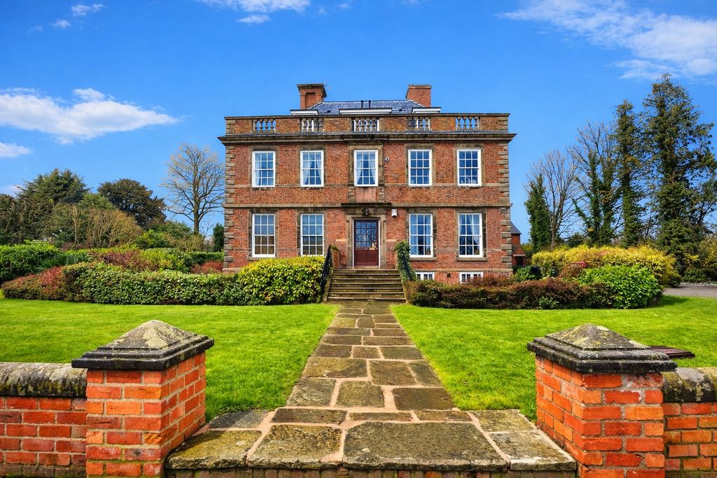 Property photo 1 of 8 Picture No. 17